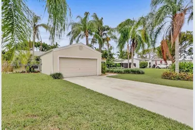 14740 SW 159th St, Miami, FL 33187 - Photo 2