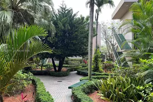 10525 SW 112th Ave, Miami, FL 33176 - Photo 4