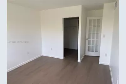 7195 NW 179th St #211, Hialeah, FL 33015 - Photo 14