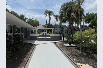 7195 NW 179th St #211, Hialeah, FL 33015 - Photo 24