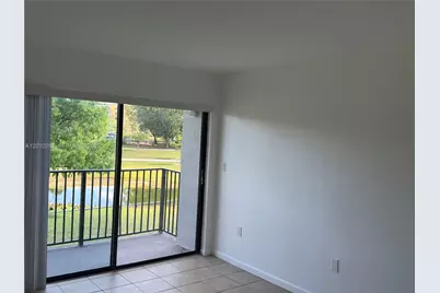 7195 NW 179th St #211, Hialeah, FL 33015 - Photo 4