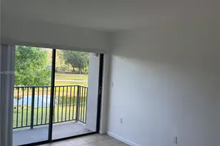 7195 NW 179th St, Hialeah, FL 33015 - Photo 4
