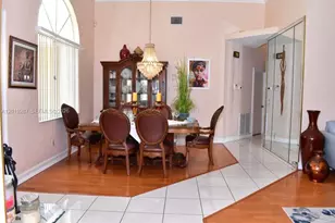 1231 SW 102nd Ave, Pembroke Pines, FL 33025 - Photo 4