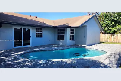 8120 SW 4th Ct, North Lauderdale, FL 33068 - Photo 6