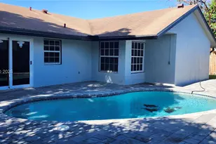 8120 SW 4th Ct, North Lauderdale, FL 33068 - Photo 6