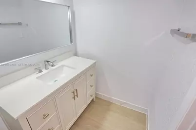 8120 SW 4th Ct, North Lauderdale, FL 33068 - Photo 10