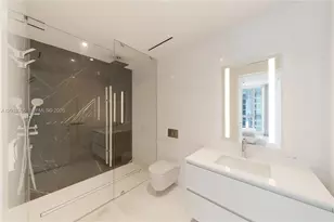 300 Biscayne Blvd Way, Miami, FL 33131 - Photo 46