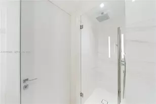 300 Biscayne Blvd Way, Miami, FL 33131 - Photo 44