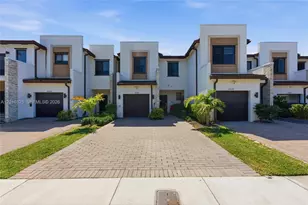 20572 NE 5th Pl, Miami, FL 33179 - Photo 2