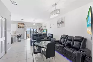 20572 NE 5th Pl, Miami, FL 33179 - Photo 4