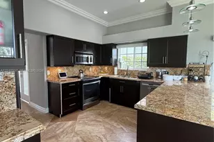 1070 Capistrano, Weston, FL 33326 - Photo 10
