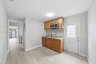 1615 SW 137th Pl, Miami, FL 33175 - Photo 10