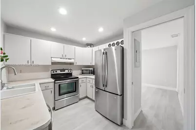 1615 SW 137th Pl, Miami, FL 33175 - Photo 14