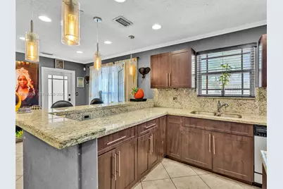 4301 NW 185th St, Miami Gardens, FL 33055 - Photo 8