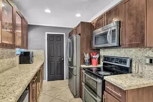 4301 NW 185th St, Miami Gardens, FL 33055 - Photo 10