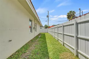 2762 NW 9th Ct, Fort Lauderdale, FL 33311 - Photo 32