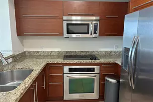 2681 N Flamingo Rd, Sunrise, FL 33323 - Photo 16