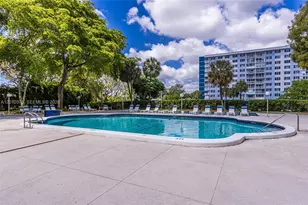 3800 Hillcrest Dr, Hollywood, FL 33021 - Photo 28