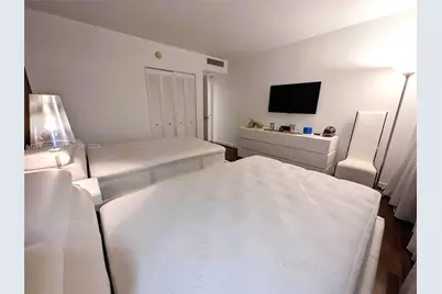 5600 Collins Ave #9E, Miami Beach, FL 33140 - Photo 22