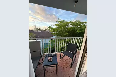 8261 NW 8th St #423, Miami, FL 33126 - Photo 4