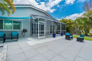 214 SW 180th Ave, Pembroke Pines, FL 33029 - Photo 32
