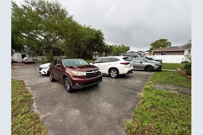 2620 SW 51st St, Dania Beach, FL 33312 - Photo 2