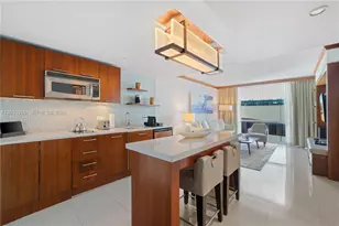 6801 Collins Ave, Miami Beach, FL 33141 - Photo 2