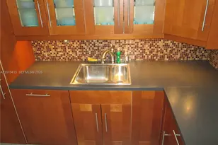 250 180th Dr, Sunny Isles Beach, FL 33160 - Photo 16