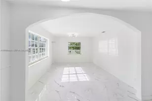 40 NW 32nd Ave, Miami, FL 33125 - Photo 4