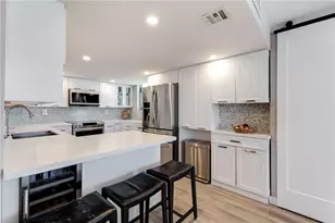 1901 Brickell Ave, Miami, FL 33129 - Photo 8