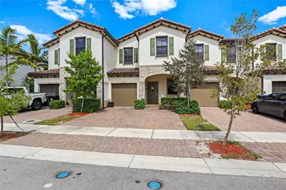 1434 SW 54th Ave, North Lauderdale, FL 33068 - Photo 2