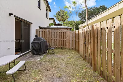 1434 SW 54th Ave, North Lauderdale, FL 33068 - Photo 30