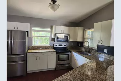 316 NE 7  Street, Cape Coral, FL 33909 - Photo 12