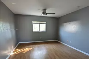 316 NE 7th St, Cape Coral, FL 33909 - Photo 6