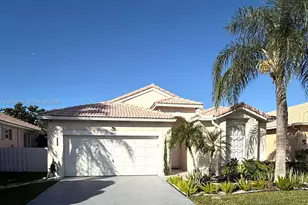 10809 Madison Dr, Boynton Beach, FL 33437 - Photo 1