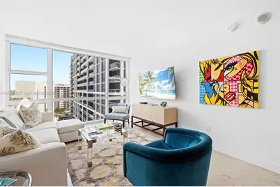 6801 Collins Ave #1215, Miami Beach, FL 33141 - Photo 2