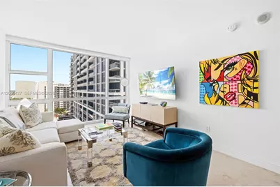 6801 Collins #1215, Miami Beach, FL 33141 - Photo 2