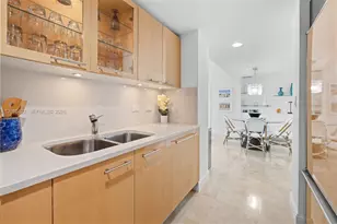 6801 Collins, Miami Beach, FL 33141 - Photo 16