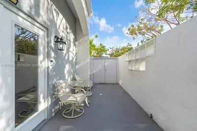 20904 Leeward Ct #221-2, Aventura, FL 33180 - Photo 24