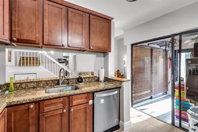 20904 Leeward Ct #221-2, Aventura, FL 33180 - Photo 8