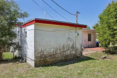921 NE 159th St, North Miami Beach, FL 33162 - Photo 34