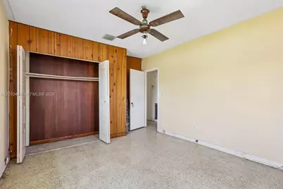 921 NE 159th St, North Miami Beach, FL 33162 - Photo 18