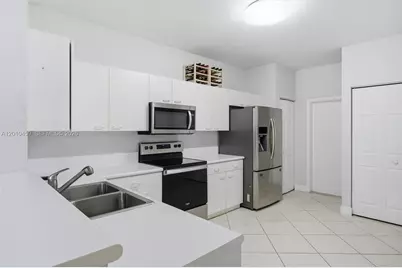 2132 Bahia Ln, Weston, FL 33327 - Photo 10