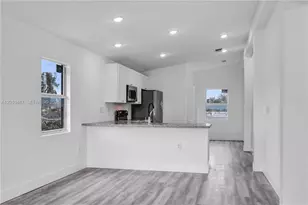 763 NW 80th St, Miami, FL 33150 - Photo 12