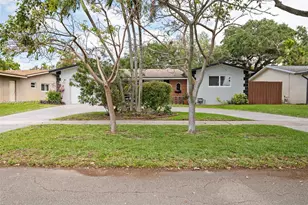 5421 Buchanan St, Hollywood, FL 33021 - Photo 2