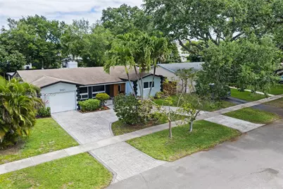 5421 Buchanan St, Hollywood, FL 33021 - Photo 1