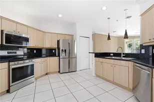 15203 SW 142nd Ave, Miami, FL 33177 - Photo 6