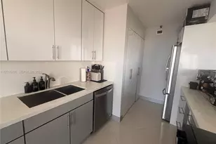 19355 Turnberry Way, Aventura, FL 33180 - Photo 6