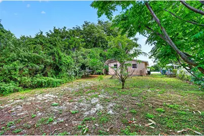 2437 NW 20th St, Fort Lauderdale, FL 33311 - Photo 42