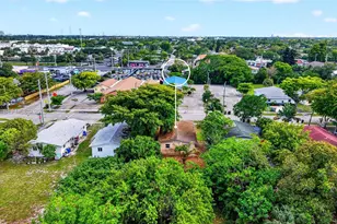 2437 NW 20th St, Fort Lauderdale, FL 33311 - Photo 48
